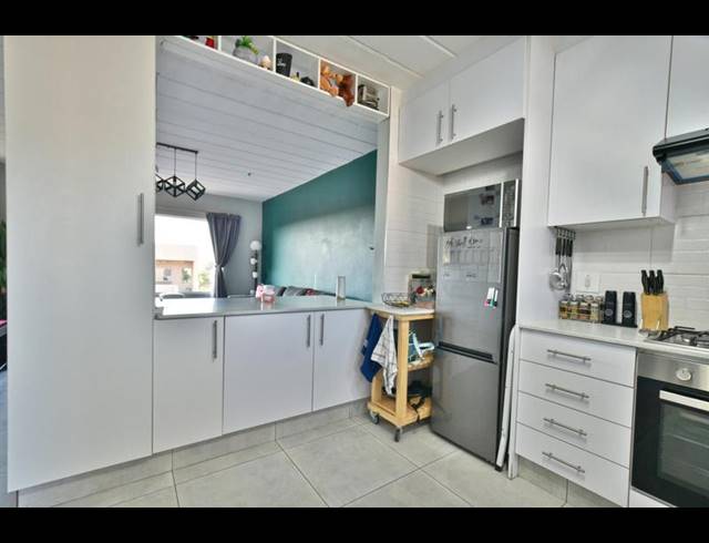 2 BEDROOM APARTMENT FOR SALE IN RANDHART